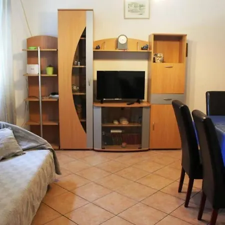 Apartment With A Parking Space - 17059