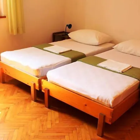 With A Parking Space - 17059