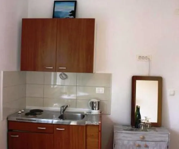 With A Parking Space - 17059 * Murter