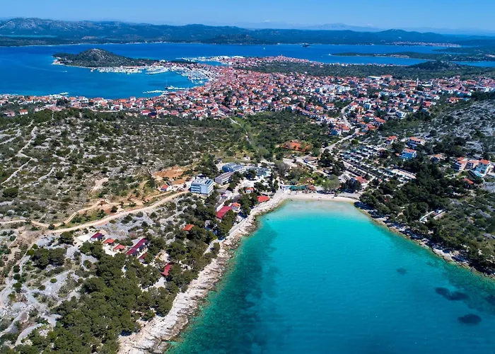 With A Parking Space - 17059