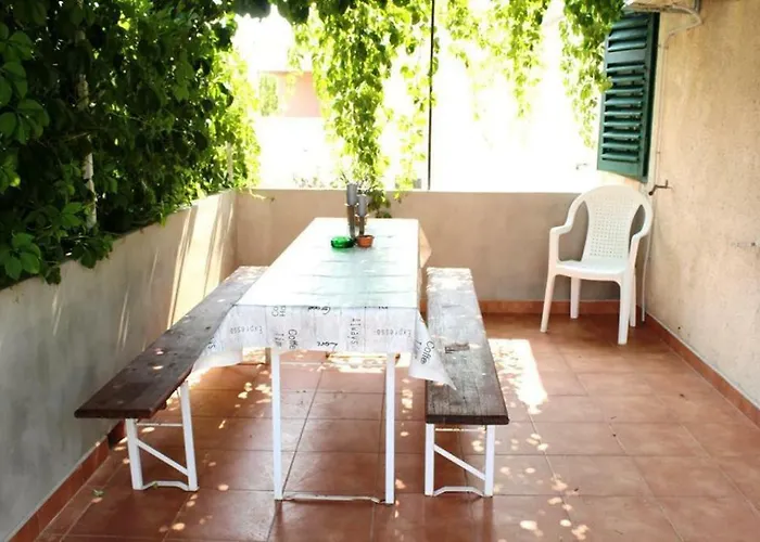 Apartamento With A Parking Space - 17059 Murter