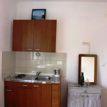 With A Parking Space - 17059 * Murter