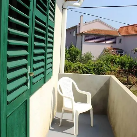 With A Parking Space - 17059 Appartement Murter