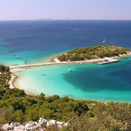 With A Parking Space - 17059