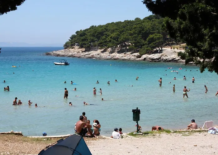 With A Parking Space - 17059