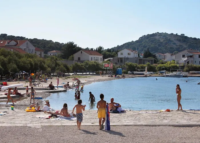 With A Parking Space - 17059 * Murter