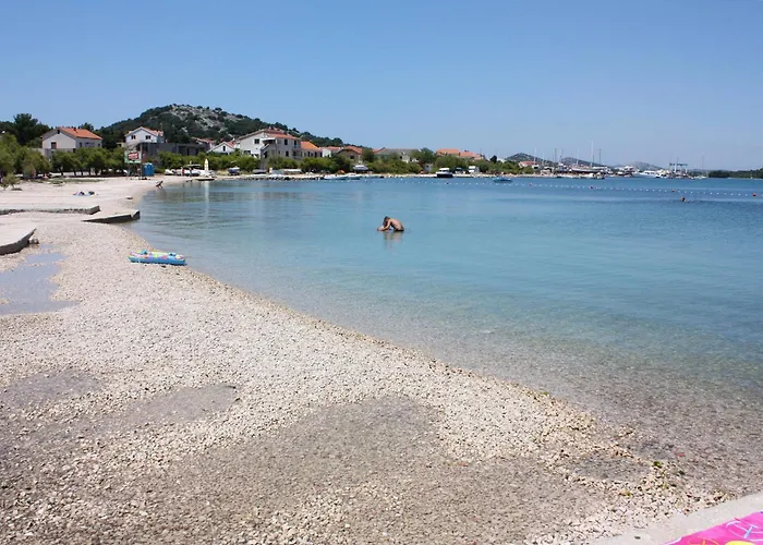 Apartman With A Parking Space - 17059 *